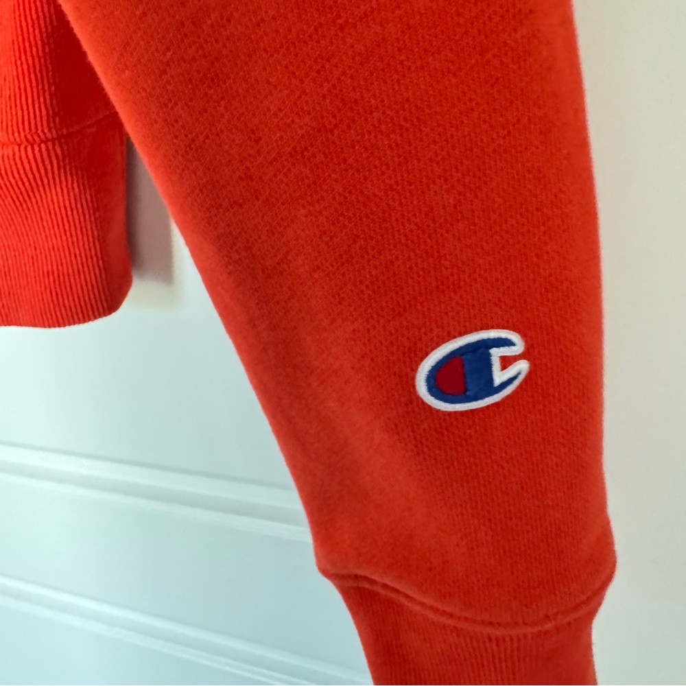 Champion UO Exclusive Script Crew Neck Sweatshirt reverse weave extra small - Picture 6 of 7